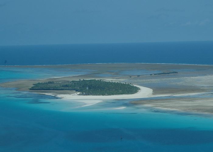 Fanjove island from the air, Songo Songo Archipelago