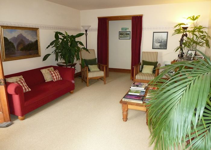 Guest Lounge,Cambria House,Nelson