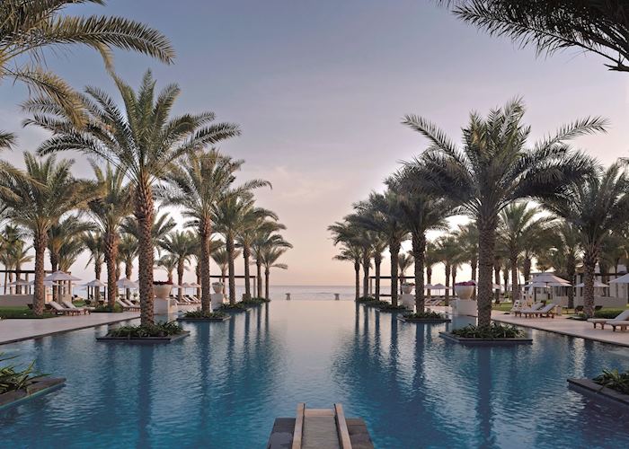 Pool, Al Bustan Palace