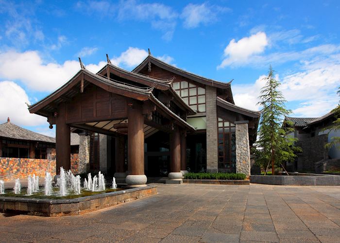InterContinental entrance, Lijiang