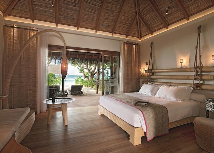 Beach Villa, Constance Moofushi, Maldive Island