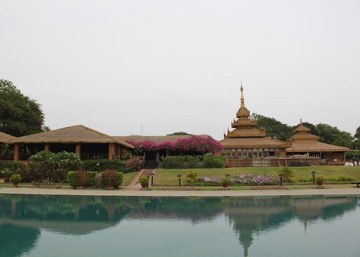 Pool, Pagan Thiripyitsaya Sanctuary Resort