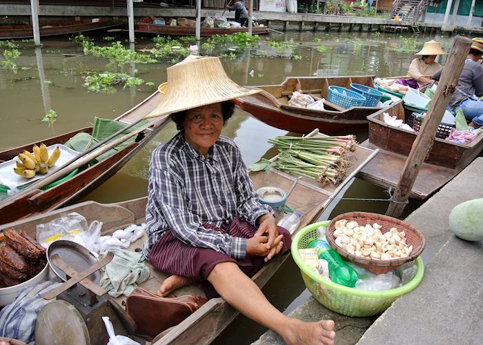 Visit the markets around Amphawa | Audley Travel US