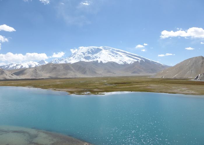 Lake Karakul & Mt. Mutzagata