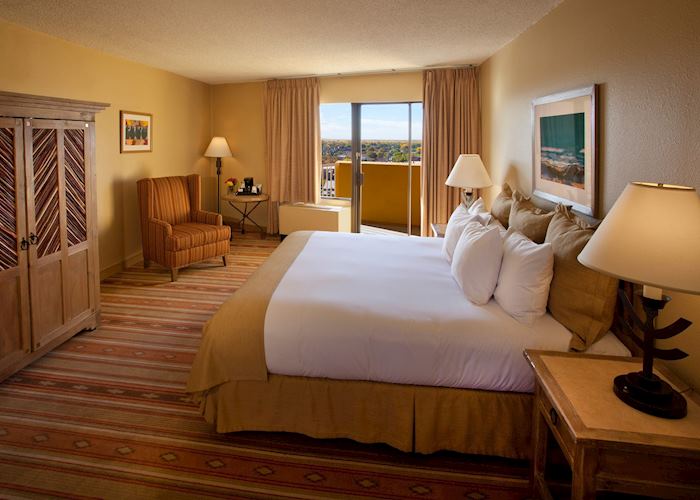 Traditional king bedroom, Hotel Albuquerque at Old Town