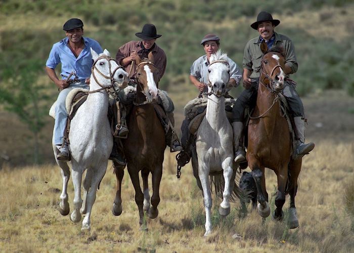 Gauchos at Estancia Los Potreros