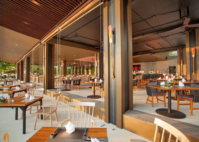 Sassi's Beach Club