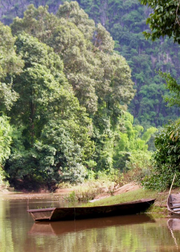 Nam Hin Boun, Laos