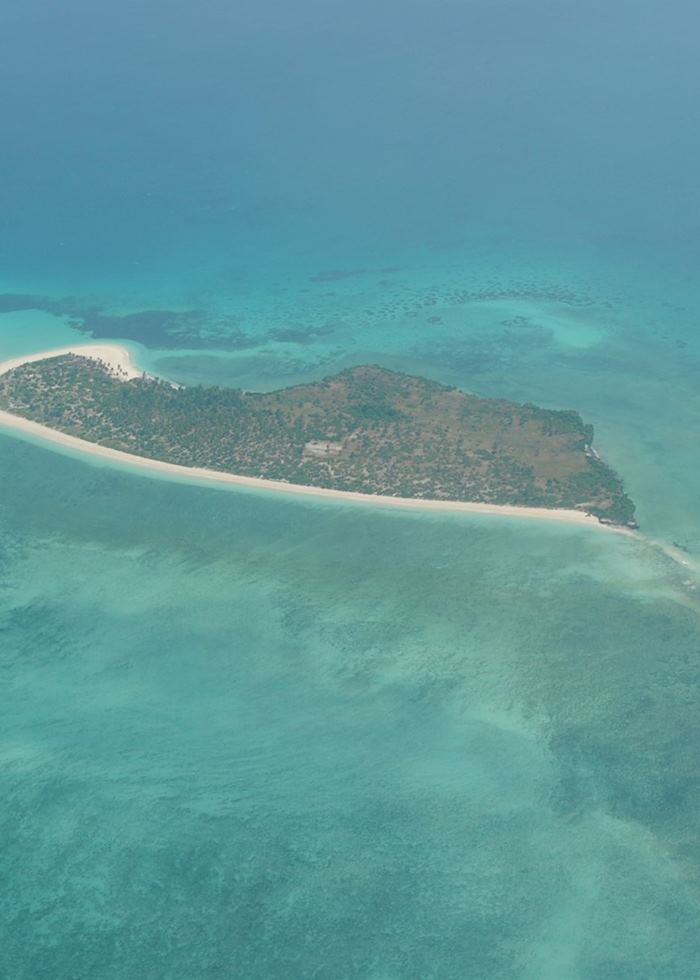 Fanjove island from the air, Songo Songo Archipelago