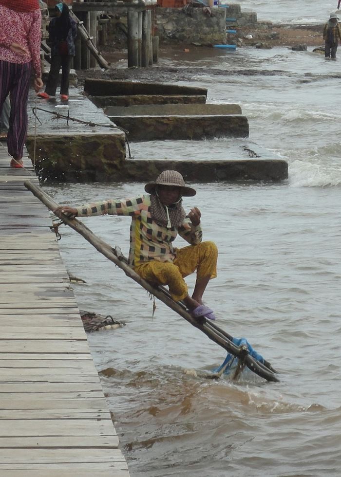 Local crab fisher woman, Kep