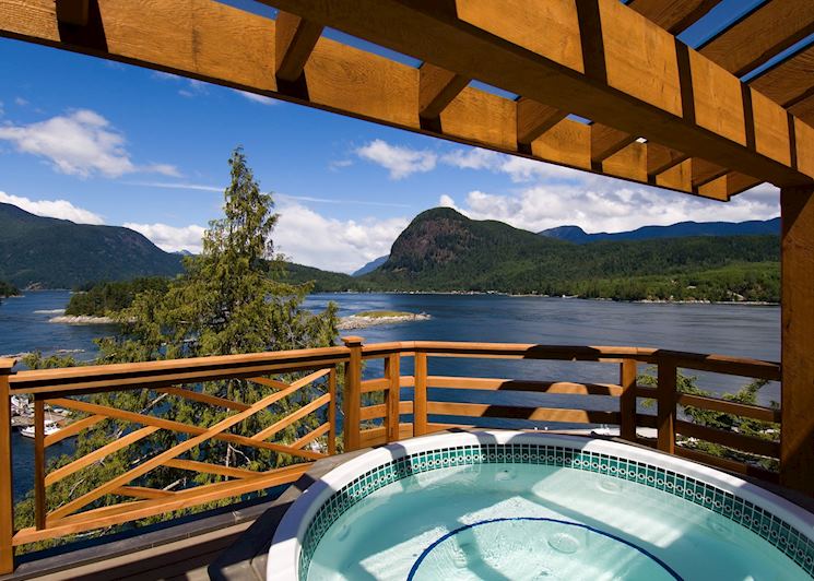 An outdoor hot tub, Sonora Resort