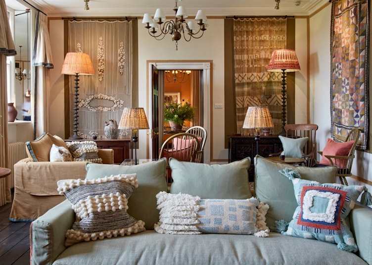 Lounge, Grove of Narberth