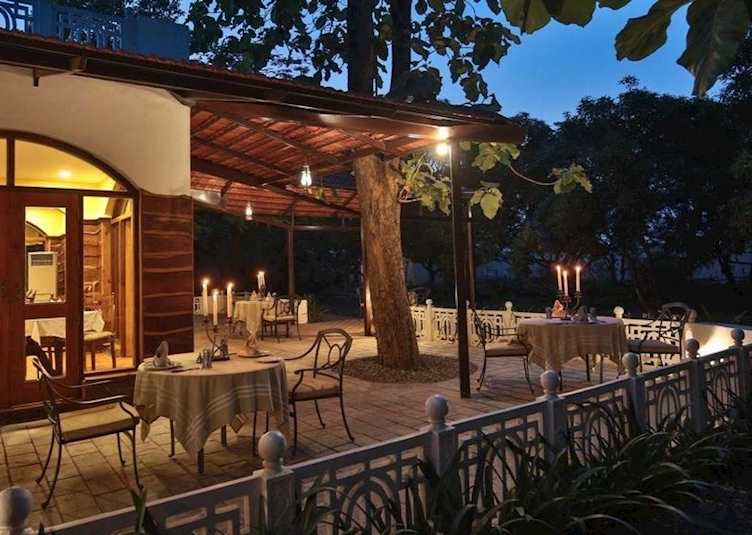 Outdoor restaurant seating at Jaagir Manor