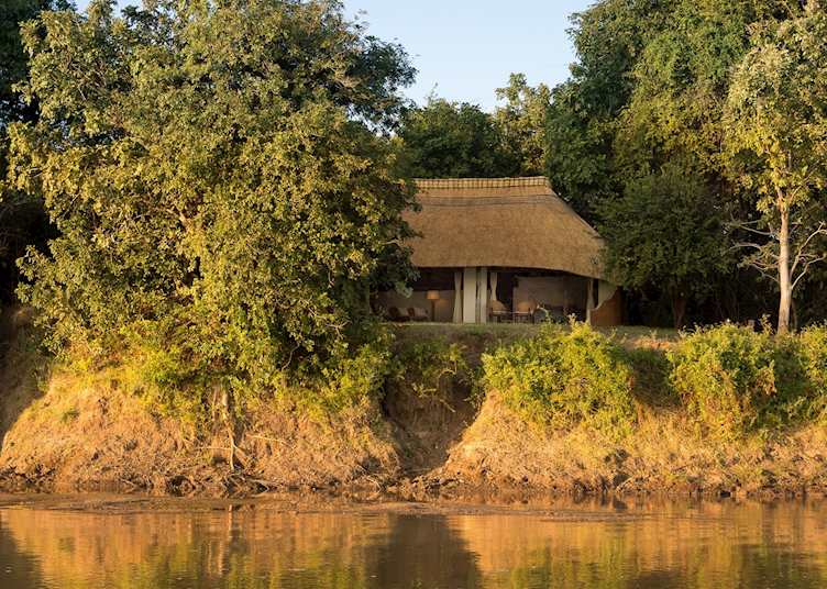 Honeymoon chalet, Nkwali Safari Camp, South Luangwa National Park