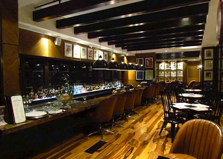 The Singular, Santiago - Roof top tapas bar