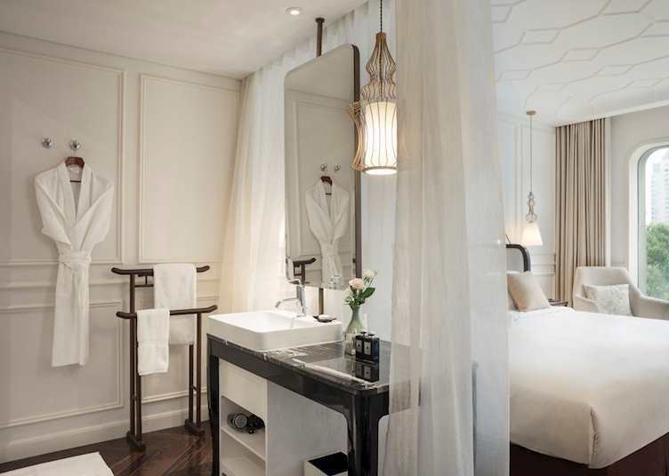 Superior room, Hotel des Arts, Saigon
