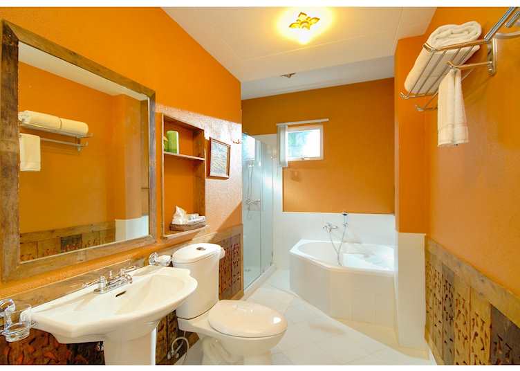 Deluxe double bathroom, Amarela