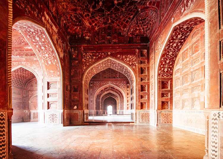  Taj Mahal mosque interior