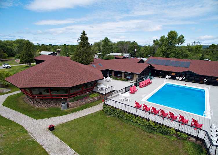 Killarney Mountain Lodge, Killarney Provincial Park