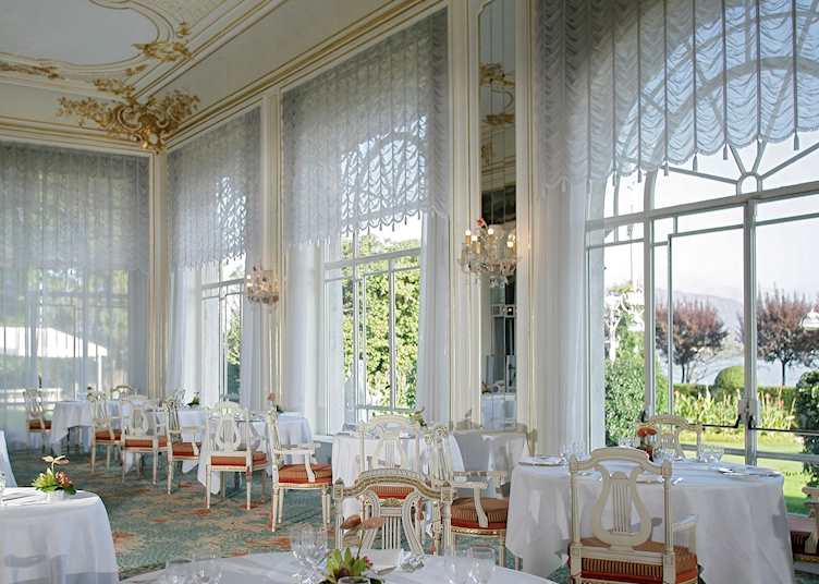 Dining room at the Grand Hotel des Iles Borromées, Stresa