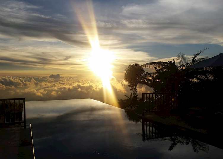 Munduk Moding Sunset - main pool view