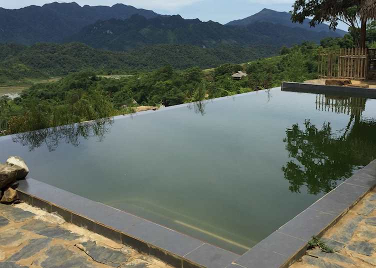 Swimming pool at the Pu Luong Eco Retreat 