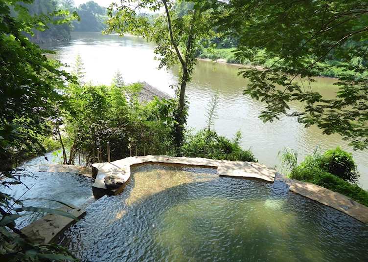 Natural Spring Pool, Hintok River Camp