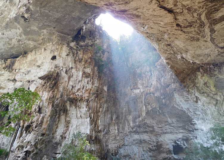 Than Lod Yai Cave