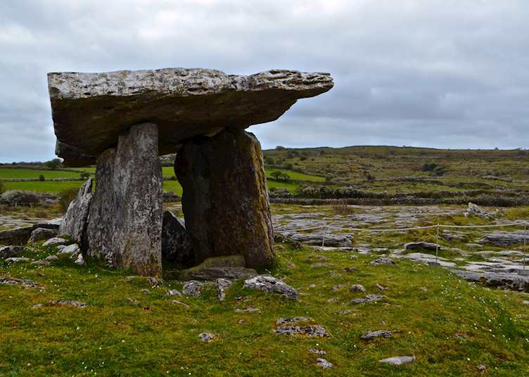 Poulnabrone dolmen