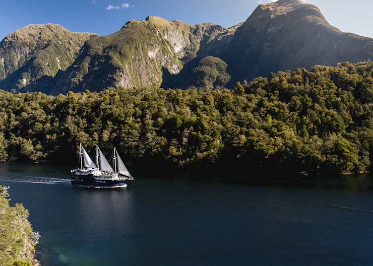 The Fiordland Navigator, Doubtful Sound