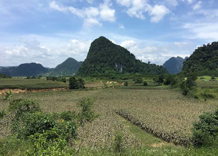 The trek en route to the Tu Lan cave system