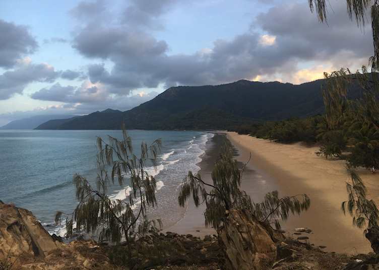Oak Beach, Thala Beach Nature Reserve