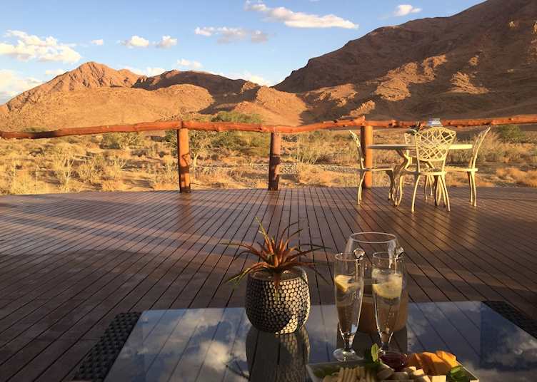 Sundowner drinks at Hoodia