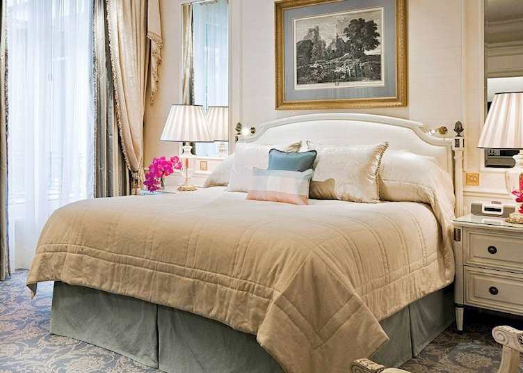 Four Seasons Hotel George V, Paris