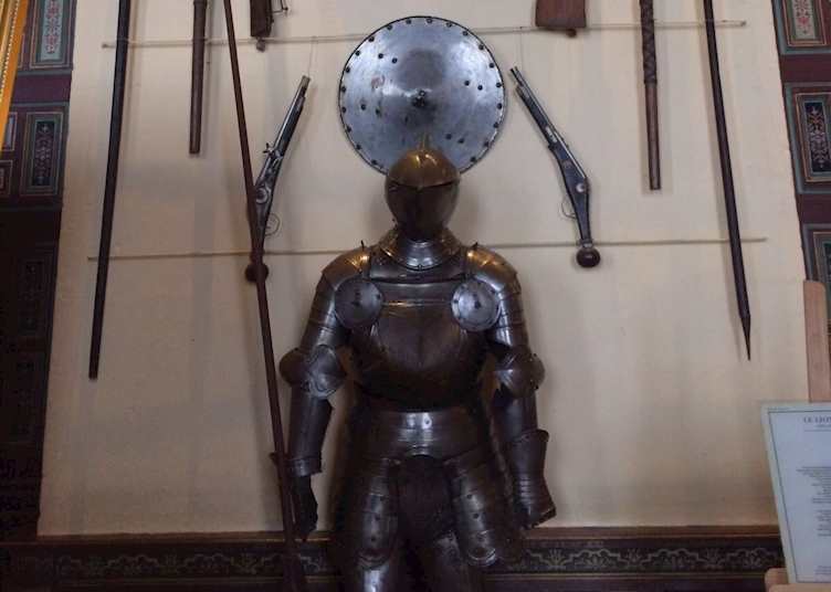 Suit of armour, Château de Cheverny
