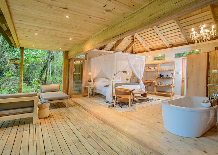 Summerfields Rose Retreat & Spa, Forest Room
