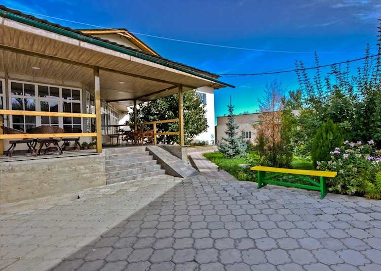 Hotel Green Yard, Karakol