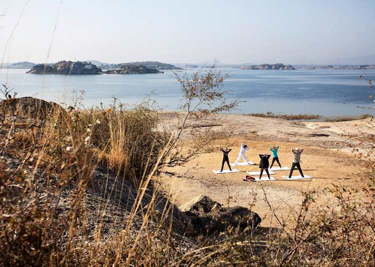Yoga at the dam near Jawai 