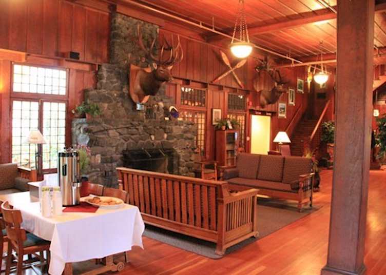 Lake Crescent Lodge 