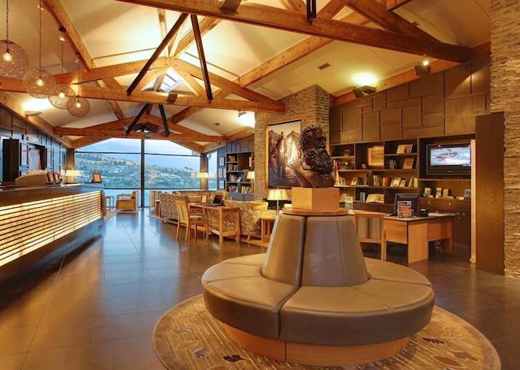 Rees Lobby 