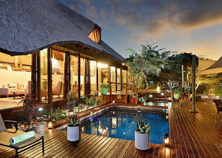 Bayethe Tented Lodge, pool area