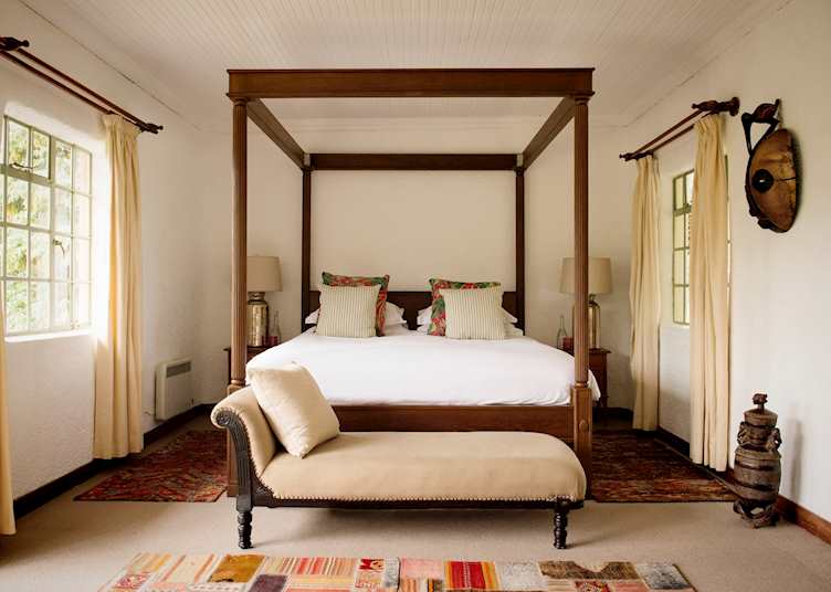 Room at Sabyinyo Silverback Lodge