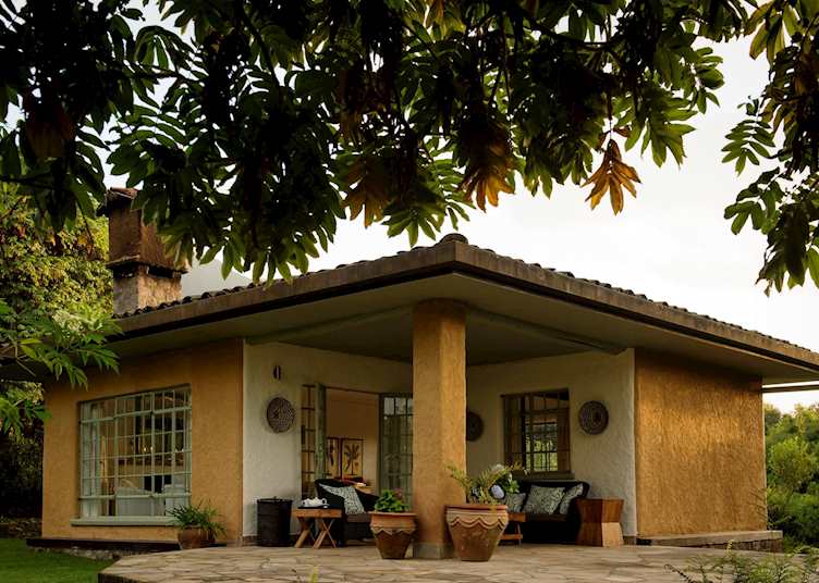 Sabyinyo Silverback Lodge