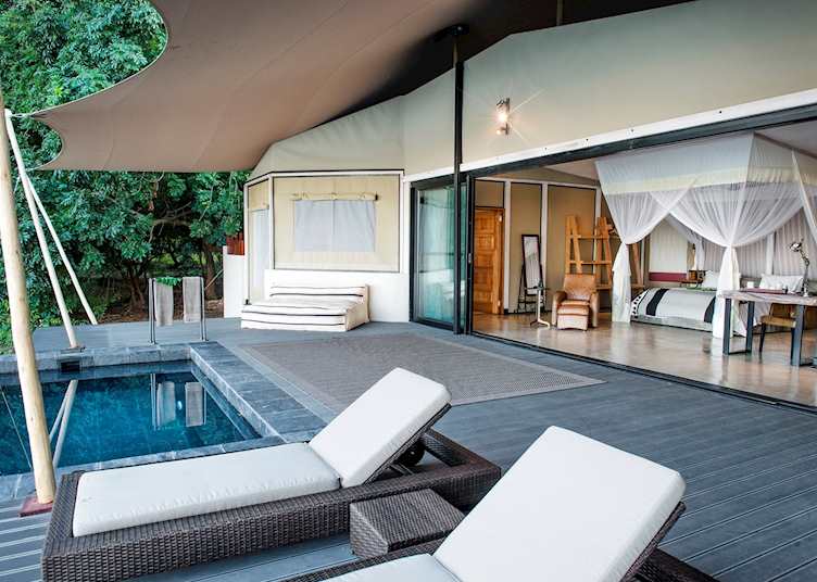 Sausage Tree Camp, luxury suite