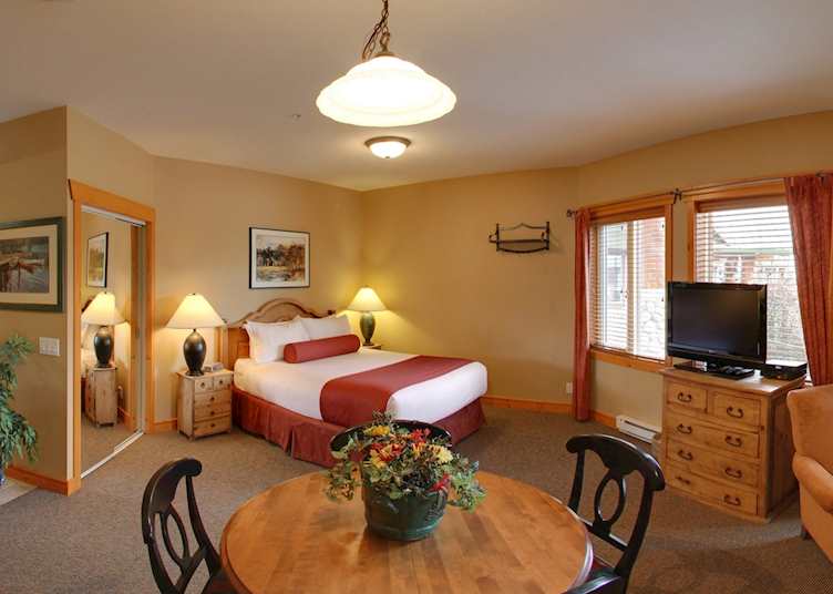 Lizard Creek Lodge, Fernie