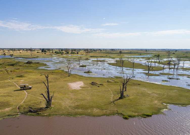 Xakanaxa game drive