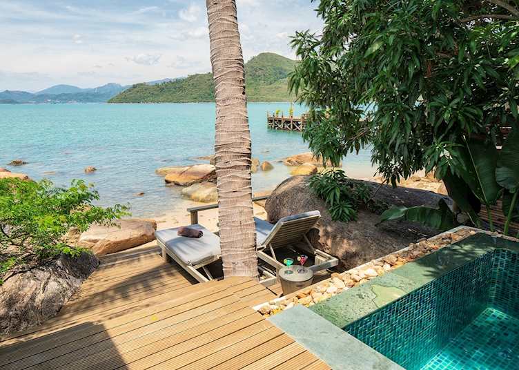 Beachfront Pool Villa