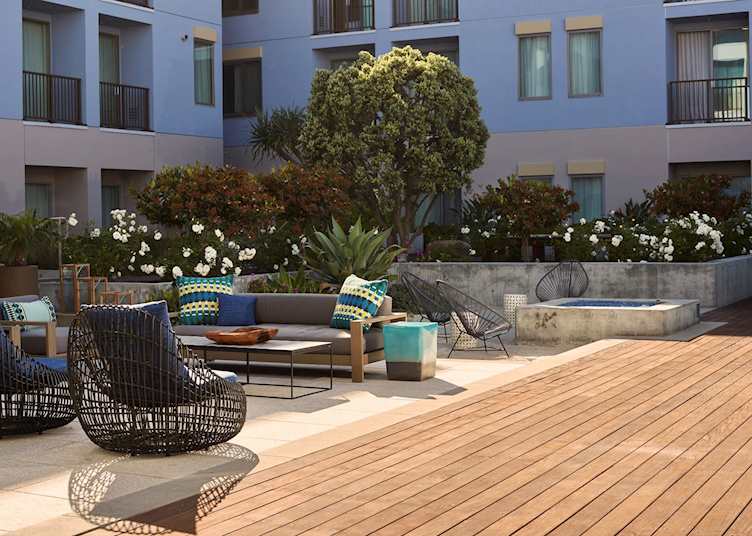 Kimpton Shorebreak Resort