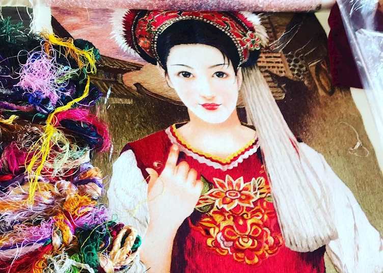 Naxi silk embroidery