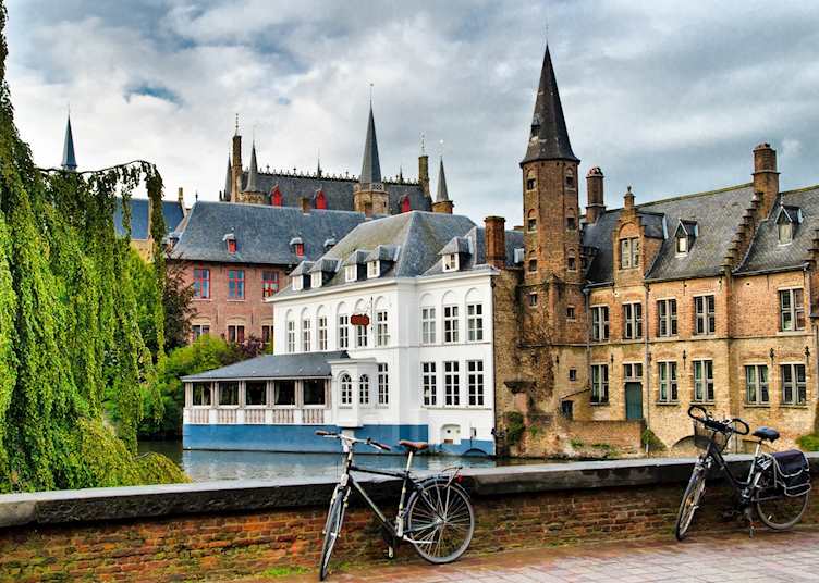 Stone sidewalk overlooking the canal, Bruges